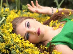natural vs glam makeup